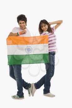 Couple holding Indian flag