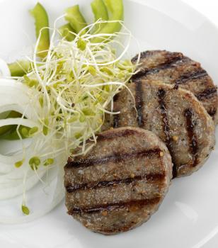 Grilled Beef Burgers With Vegetables