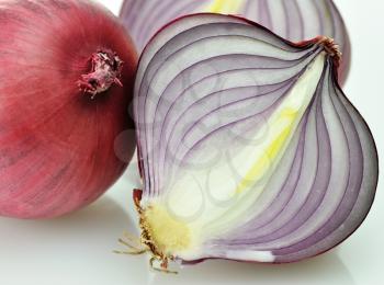 red onions , close up