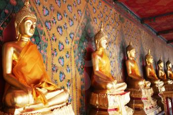 Royalty Free Photo of Many Golden Buddha Statues