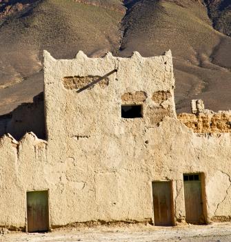 hill africa in morocco the old contruction       and   historical village