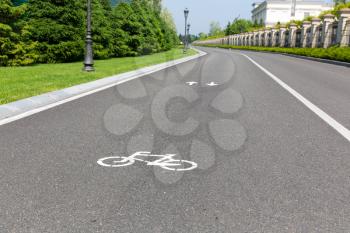 Modern asphalt track for cyclists