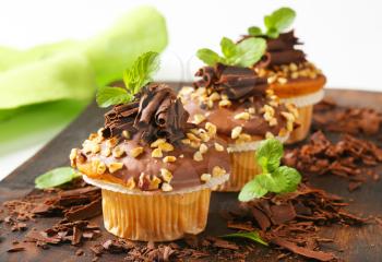 Hazelnut muffins with chocolate topping