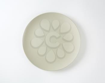 Coup shaped round bone white ceramic plate