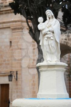 Statue of Virgin Mary and baby Jesus in Malta