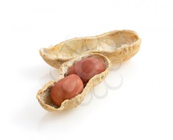 nuts peanuts isolated on white background