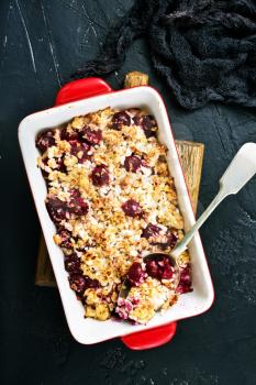Backed Apple Cinnamon Granola with cherry and nuts