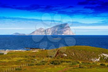 Lone Norway island landscape background hd