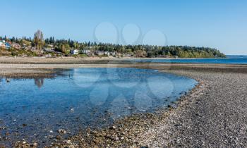 A view of a tide pool and the shoreline at Normandy Park, Washington.