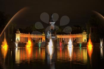 Magnificent celebratory fireworks in Madrid park Buen-Retiro