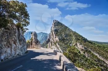 The picturesque and dangerous hairpin bend on a mountain road. The largest alpine canyon Verdon, Provence, France