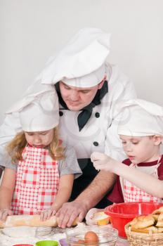 The chef teaches kids to cook