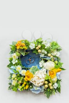 wedding flower composition and rings