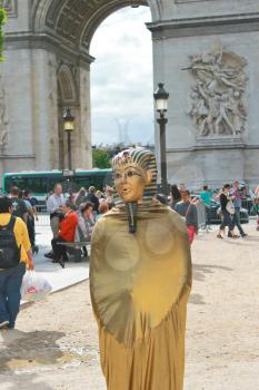 Living statue near the Arc de Triomphe in Paris. France