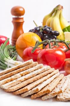 Crispbread with fresh fruits and vegetables