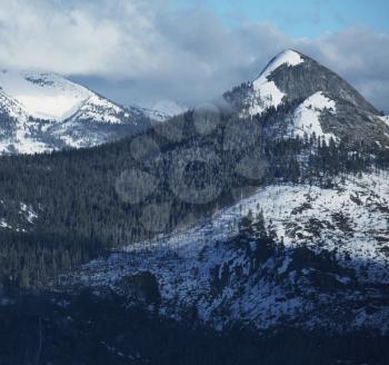 Royalty Free Photo of Mountains in Yosemite