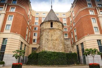 The Black Tower is one of the best conserved remains of the first fortifications of Brussels, built at the start of the 13th century.