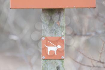 Park sign Netherlands: Keep dogs on leash