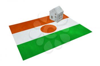Small house on a flag - Living or migrating to Niger