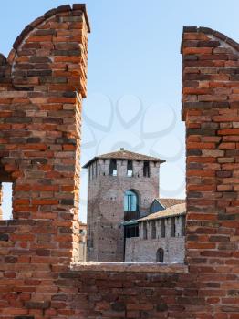 travel to Italy - m-shaped merlons of Castelvecchio (Scaliger) Bridge in Verona city