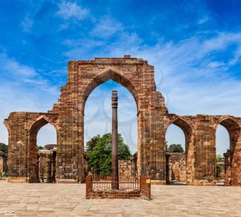 Iron pillar in Qutub complex - metallurgical curiosity.  Qutub Complex, Delhi, India