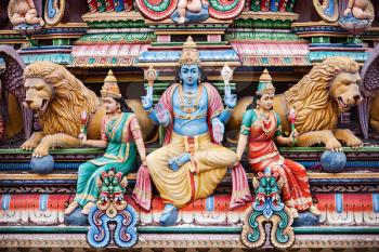 The Sri Mariamman Temple is Singapore's oldest Hindu temple. 