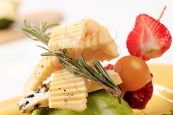 Appetizer - Two kinds of cheese and fresh fruit