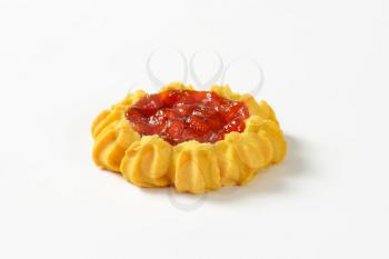 Flower-shaped cookie with jam center