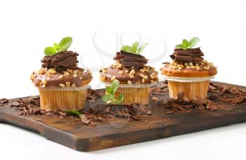 Hazelnut muffins with chocolate topping