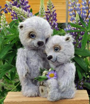 Handmade, the sewed toys: teddy-bear Chupa and its friend Chups