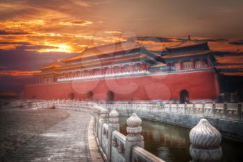 Forbidden City is the largest palace complex in the world. Located in the heart of Beijing, near the main square of Tiananmen