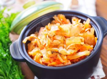fried cabbage with tomato sauce