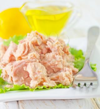 salad from tuna