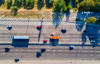 Aerial view of vehicles on Naberezhne Highway in Kiev, the capital of Ukraine