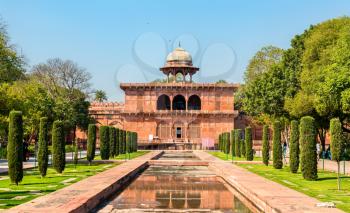 Western Naubat Khana Pavilion at the Taj Mahal - Agra, Uttar Pradesh, India
