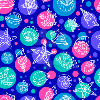 Seamless pattern with doodle seashells, corals and starfishes. Hand drawn vector illustration.