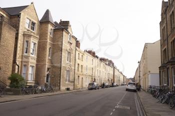 OXFORD/ UK- OCTOBER 26 2016: Exterior Of Terraced Houses In Oxford