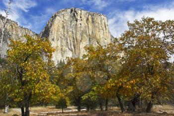  A granite monolith in reserve Yosemite-park in the USA