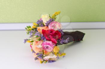 Wedding Bunch of flowers at white table