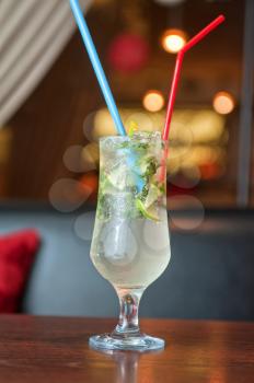 non-alcoholic mohito cocktail at table