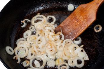 Onion fried in a pan