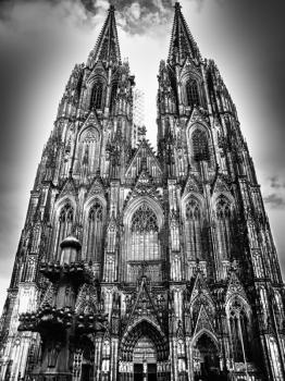 A street view of Cologne Cathedral.