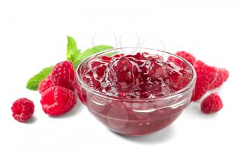 Bowl with raspberry jam on white background�