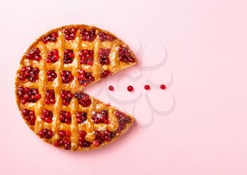 Tasty cranberry pie on color background�
