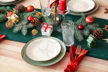Festive table setting for Christmas dinner�