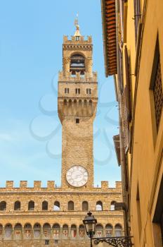 View of the Palazzo Vecchio from the Florence of city streets 
