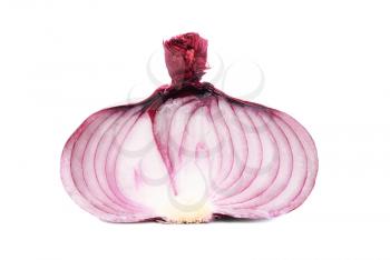 Sliced  purple onions isolated on the white background 

 
