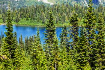 lake in mountains