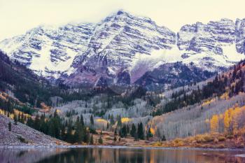 Beautiful Maroon lake in autumn season