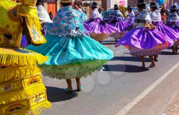 Authentic peruvian dance in Titicaca region